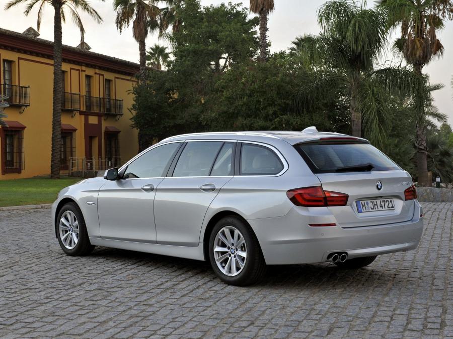  BMW 520i Touring 2011 года  (фото 5 из 6)